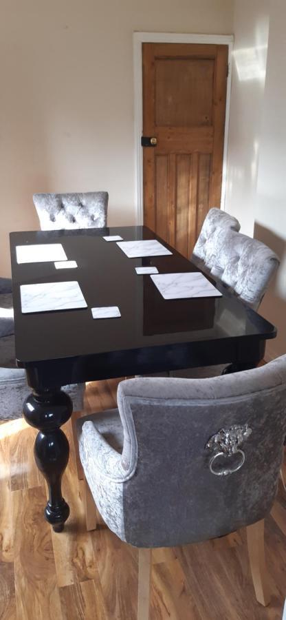 Our Guests Are Royal Apartment Wellingborough Luaran gambar